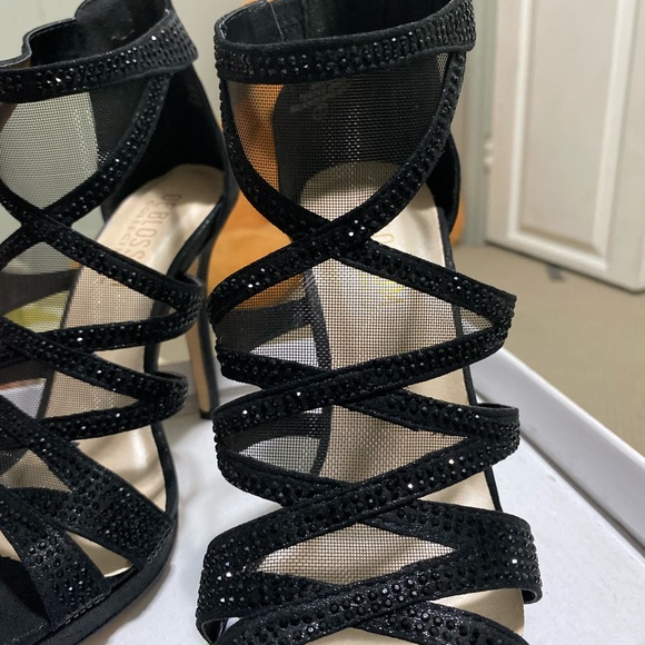 Heels - Picture 9 of 14